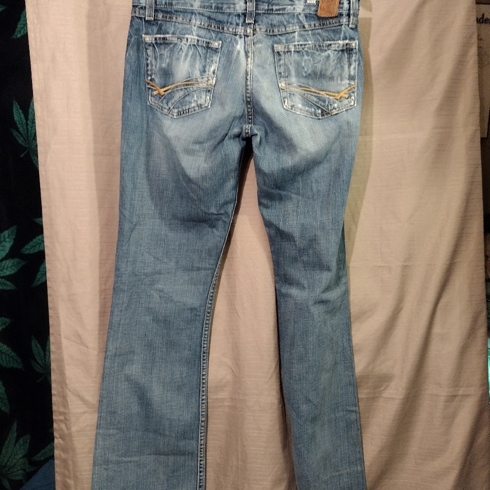 7 different pairs of jeans size 7